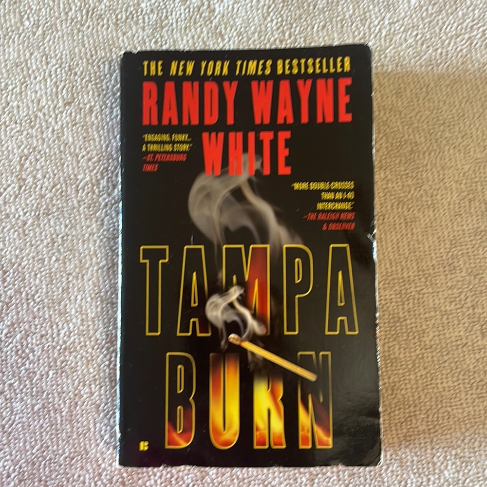 📚2/$6  Tampa Burn #11 in the Doc Ford Mystery Series